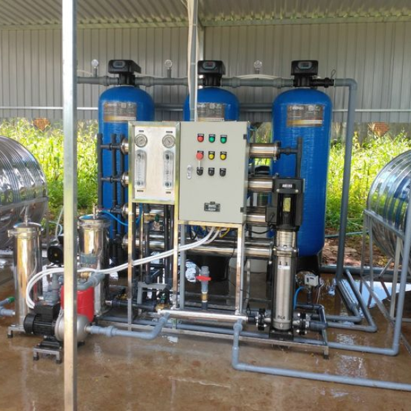 HỆ THỐNG LỌC NƯỚC RO